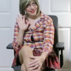 Sararedplumplips