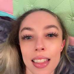 TinyandSenpai69
